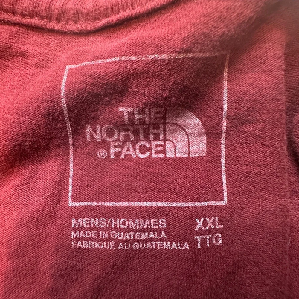 The North Face T-Shirt Mens XXL Maroon Long Sleeve Graphic Logo Cotton Tee